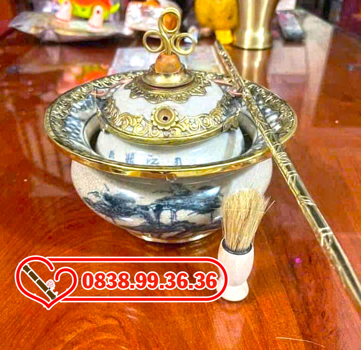 Điếu Bát Sứ Men Rạn Giả Cổ Bọc Đồng Vàng