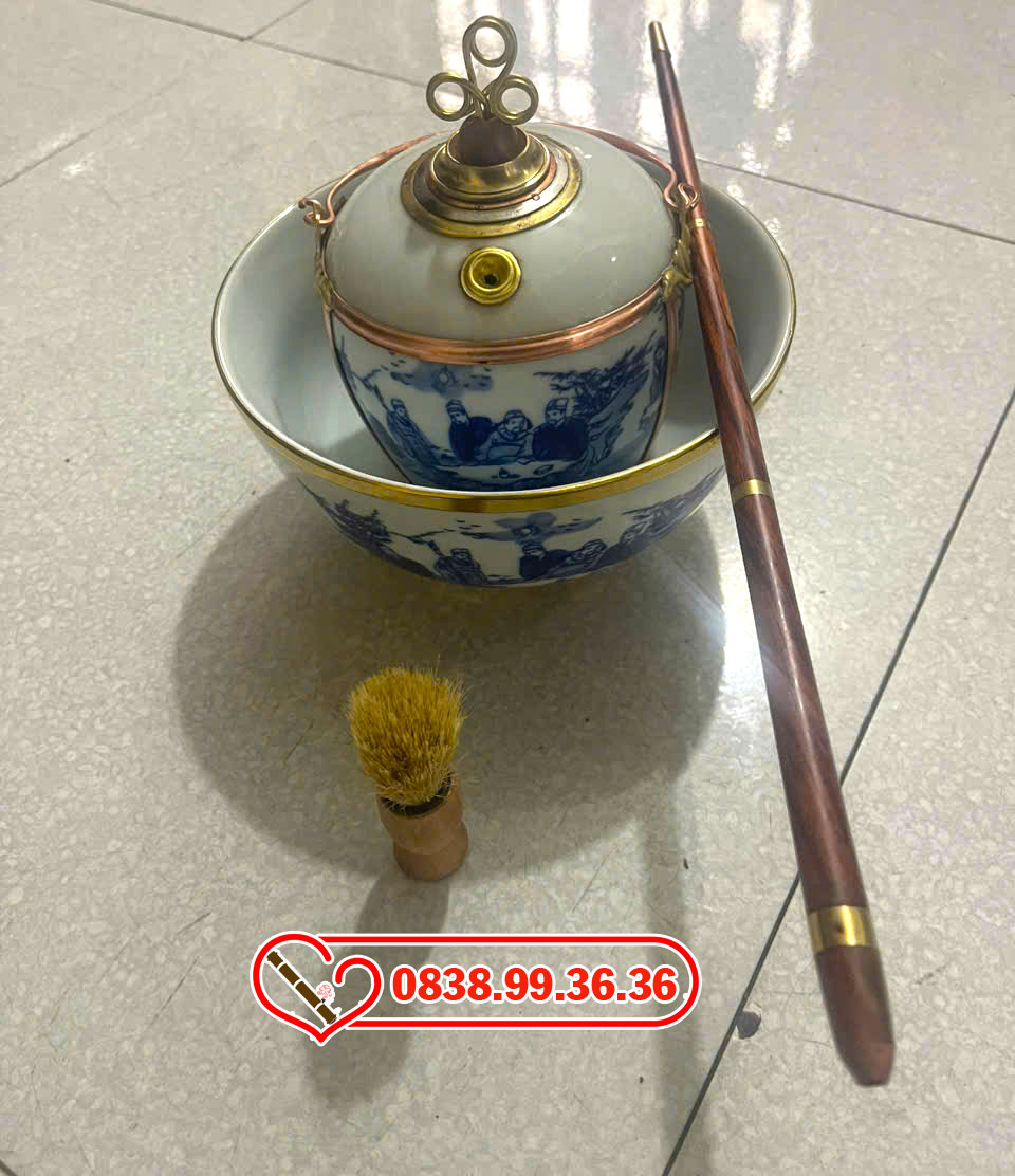 Điếu Bát Sứ Men Lam Bọc Đồng